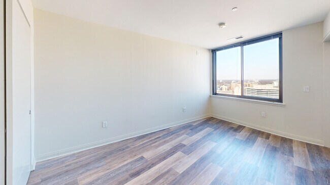 Interior Photo - Eleven55 Ripley