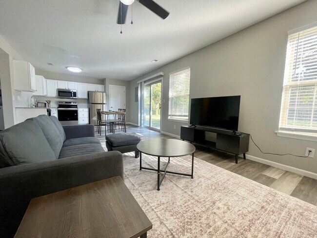 Foto del edificio - 210 White River Dr