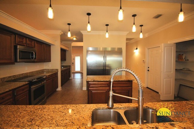 Building Photo - 59 Ferry Rd NE