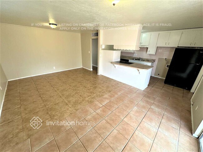 Building Photo - 3608 W Ocotillo Rd