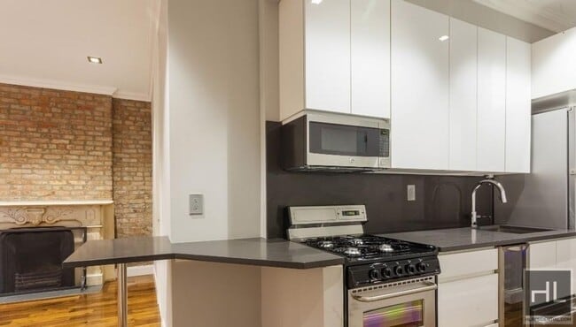 Foto del edificio - E 58TH ST.