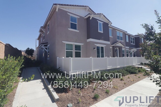 Building Photo - 36351 Elizabeth Ln