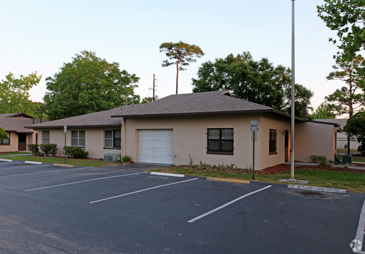 Primary Photo - Omega Apartments