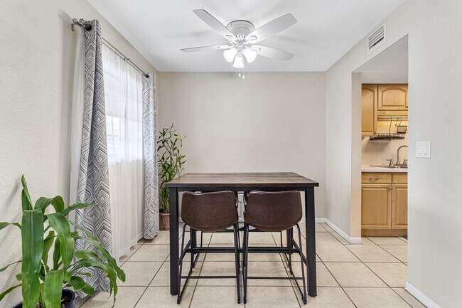 Foto del edificio - 6044 22nd Ave N