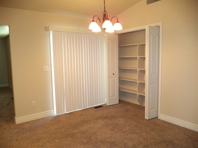 Foto del edificio - 659 N Tidwell Way