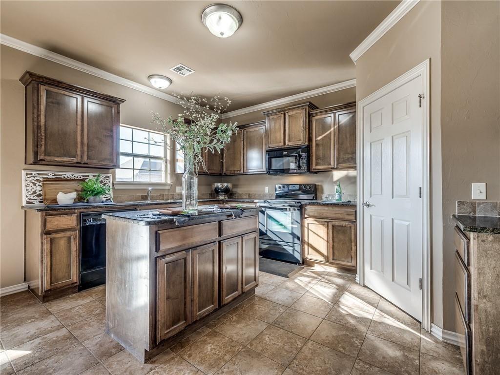 Foto del edificio - 4900 NW 154th St