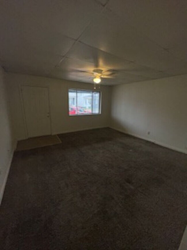 Building Photo - 2513 W Illinois St