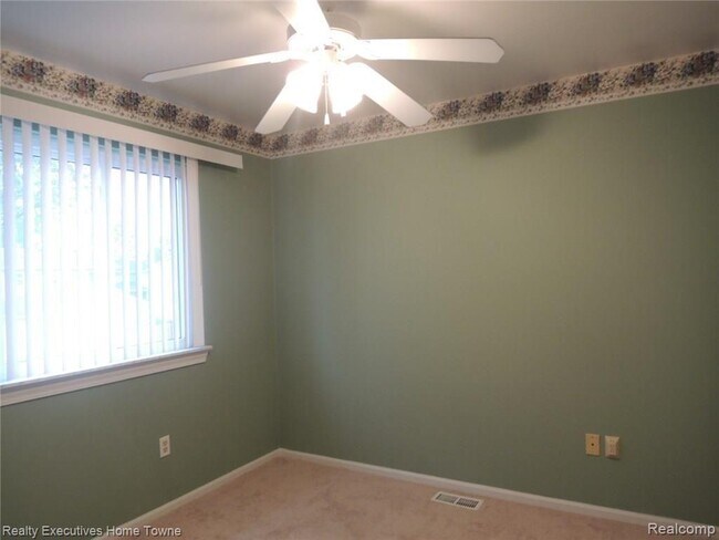 Foto del edificio - 2622 Maple St