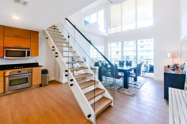 Foto del edificio - 60 SW 13th St