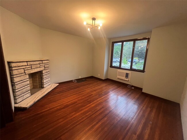 Building Photo - 62 Woodland Ave