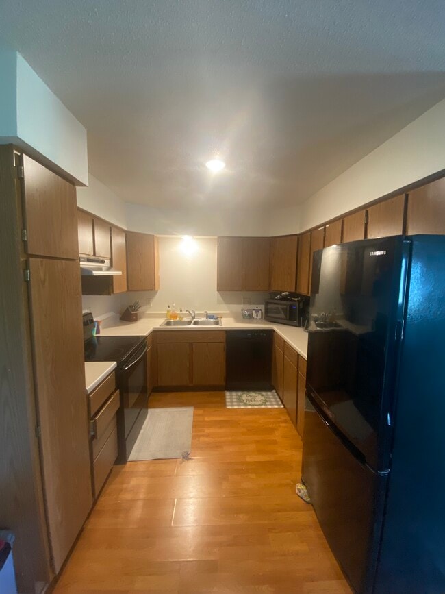 Building Photo - 1008 Dano Cir