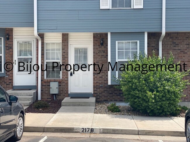 Foto del edificio - Gold Hill Townhome