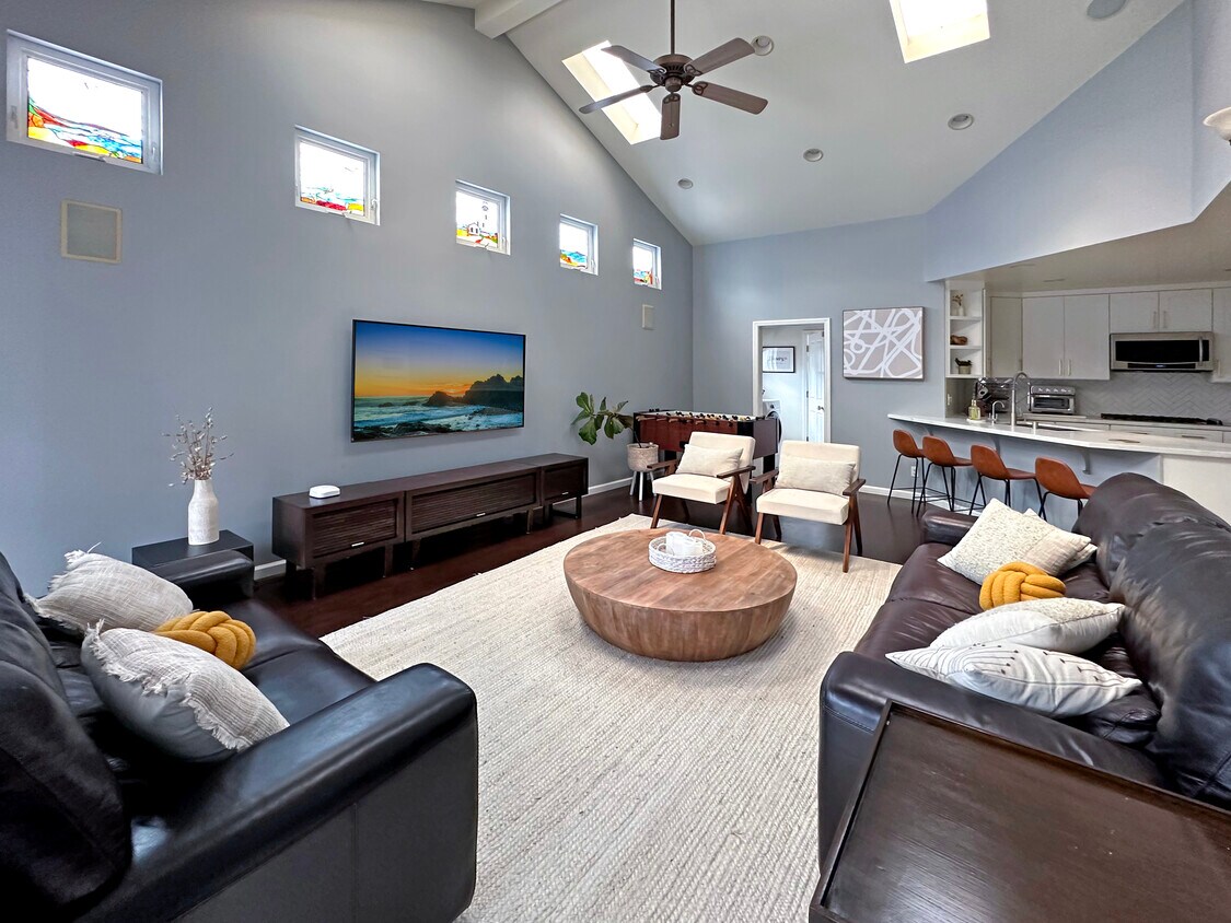 Foto principal - 4752 Hersholt Ave