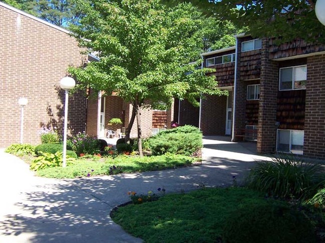 Building Photo - Manorway