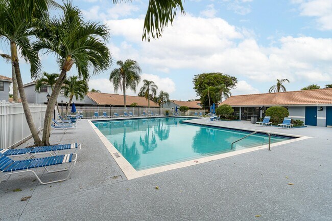 Foto del edificio - 9885 Watermill Cir