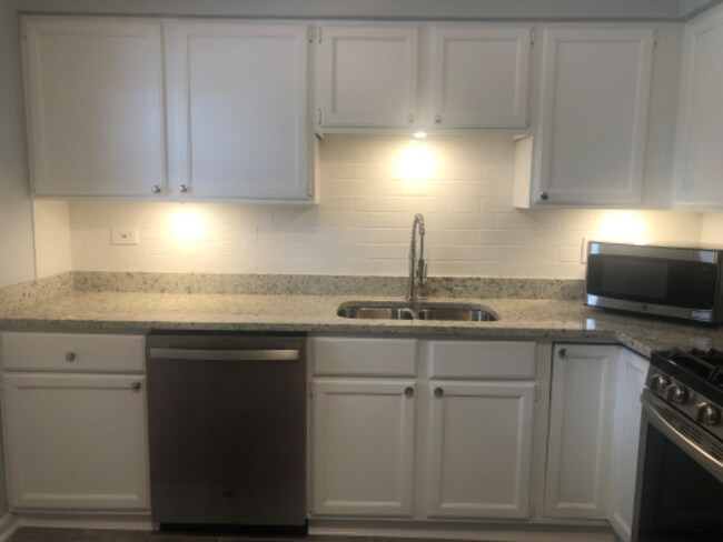 Foto del edificio - 6044 N Melvina Ave