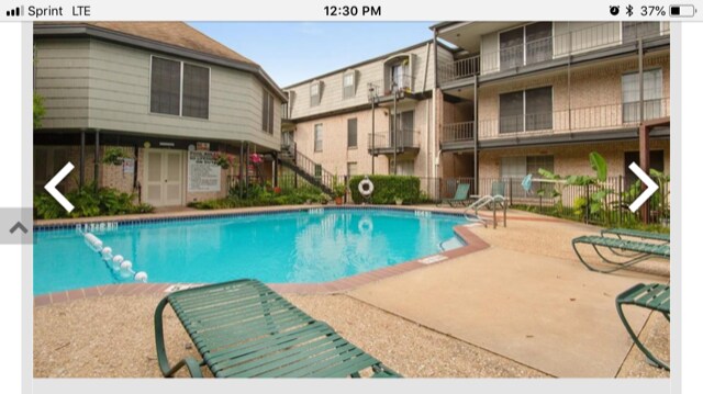 Building Photo - 2425 Ashdale Dr