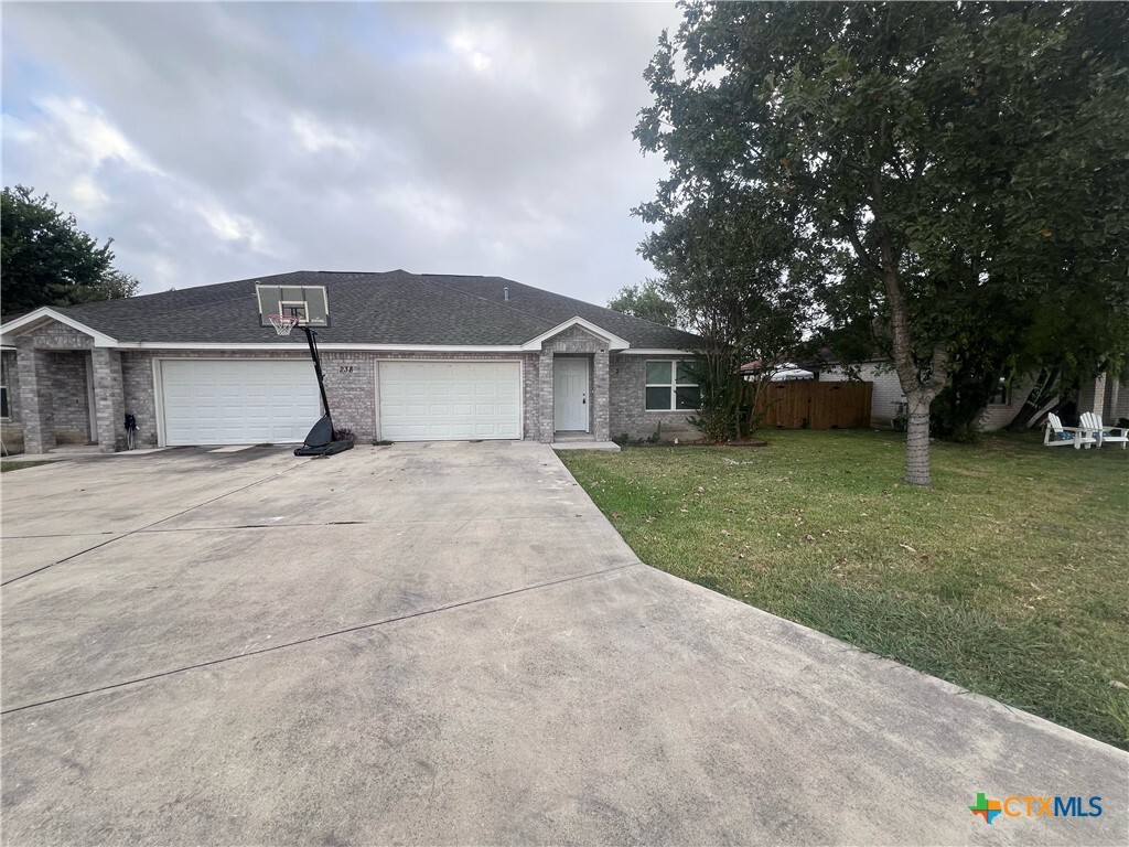 Primary Photo - 238 Alves Ln