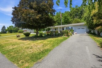 Building Photo - 31 Park Hill Dr