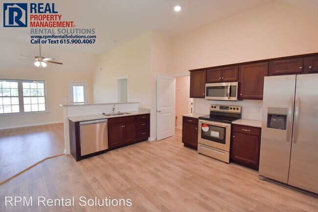 Foto del edificio - 3 br, 2 bath House - 204 Meadowbrook Dr.