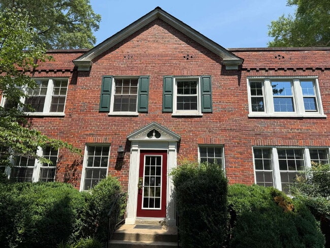 Bright & Beautiful Colonial Village Condo ... - Bright & Beautiful Colonial Village Condo ...