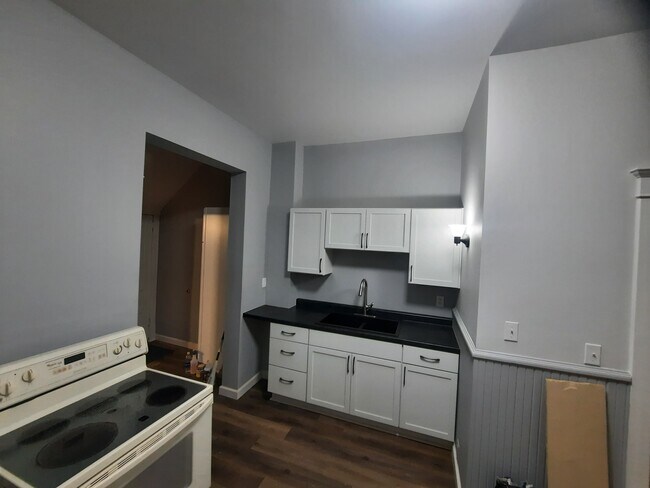 Foto del edificio - 427 N 10th Ave E