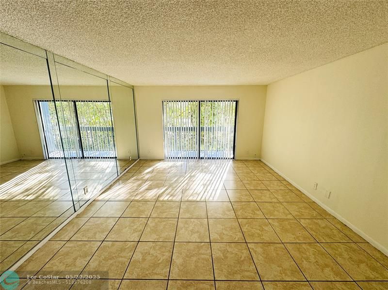 Foto principal - 2050 N Congress Ave