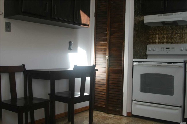 Foto del edificio - 180 Main Pkwy W