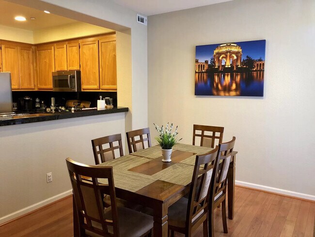 Foto del edificio - 1547 Chandler St