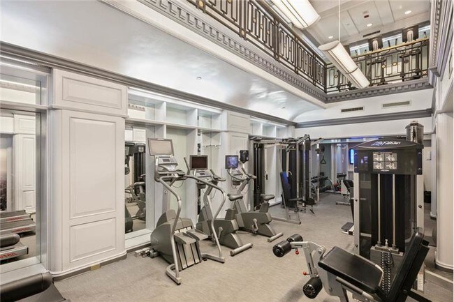 Building Photo - 100 Maiden Ln