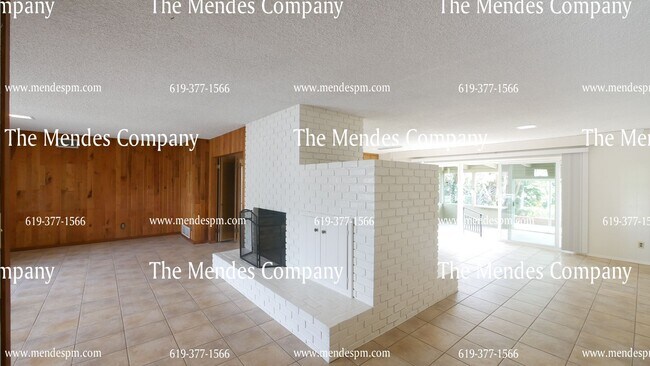 Foto del edificio - Beautiful Spacious 4 bd / 3 bth Point Loma...