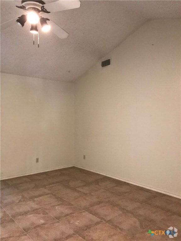Building Photo - 402 Deerwood Dr