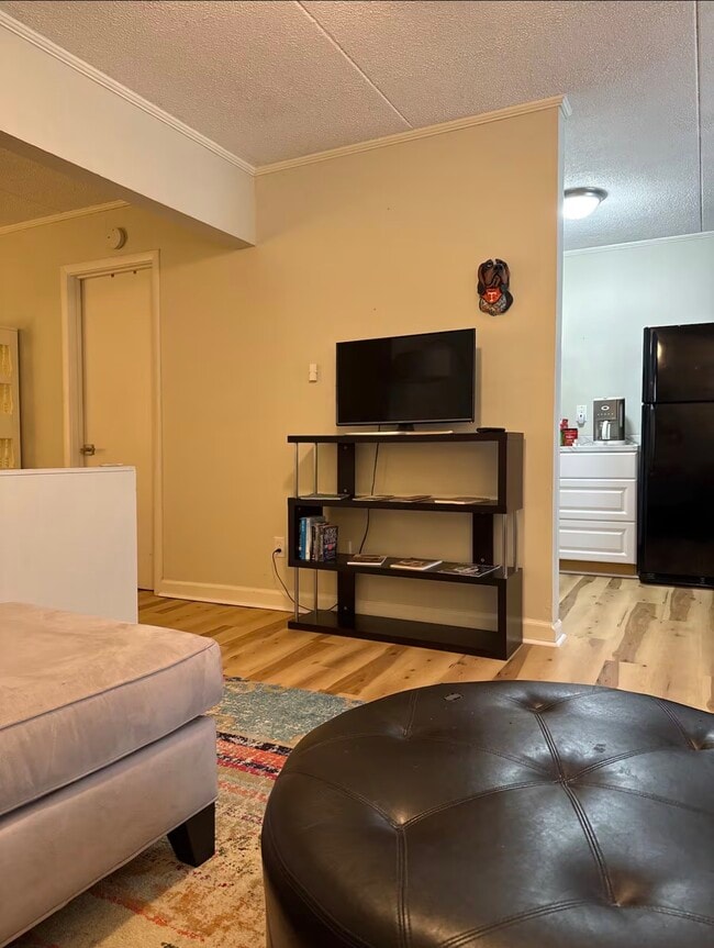 Foto del edificio - 2733 Jersey Ave