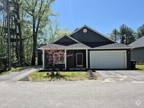 Building Photo - 123 Ashford Rd