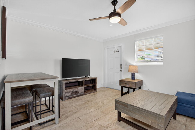 Building Photo - 3207 Marine Dr