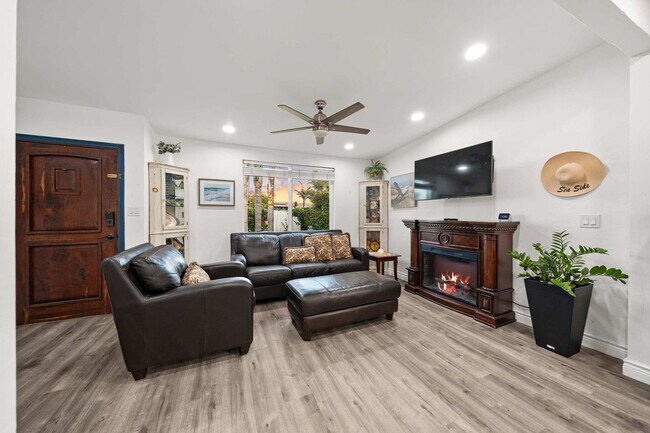 Building Photo - 1601 Kraft St