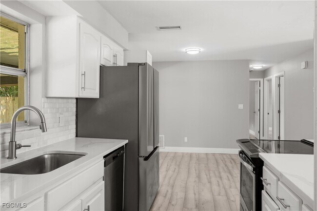 Building Photo - 17313 Lee Rd