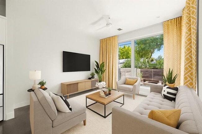 Building Photo - 510 Sacramento Dr