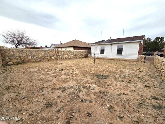 Foto del edificio - 3856 Tierra Alamo Dr