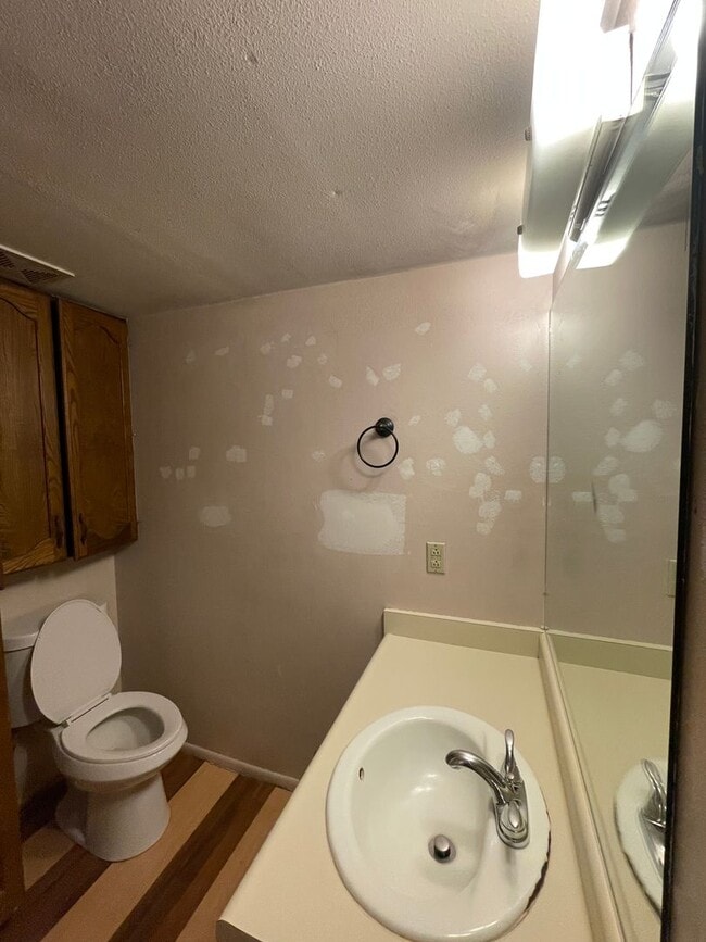 Building Photo - Spacious 3-Bedroom Condo in St. George