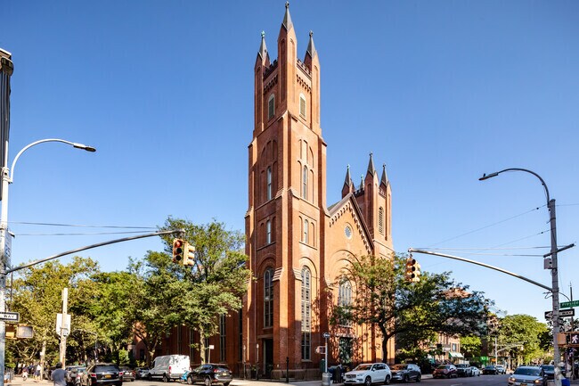 Building Photo - 358 Court St
