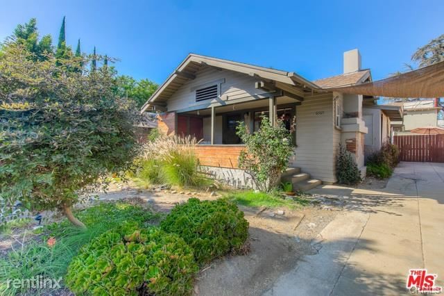 Primary Photo - 6565 De Longpre Ave