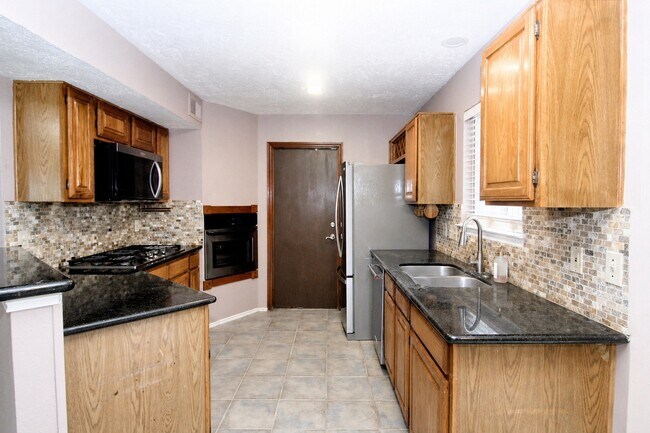 Foto del edificio - 3515 Woodmere Ln