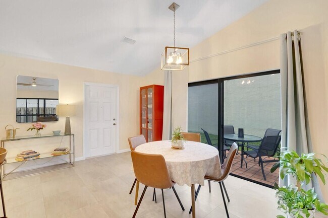 Foto del edificio - 1740 NW 21st Ct