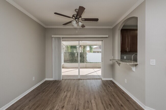 Foto del edificio - 8131 Canterbury Lake Blvd