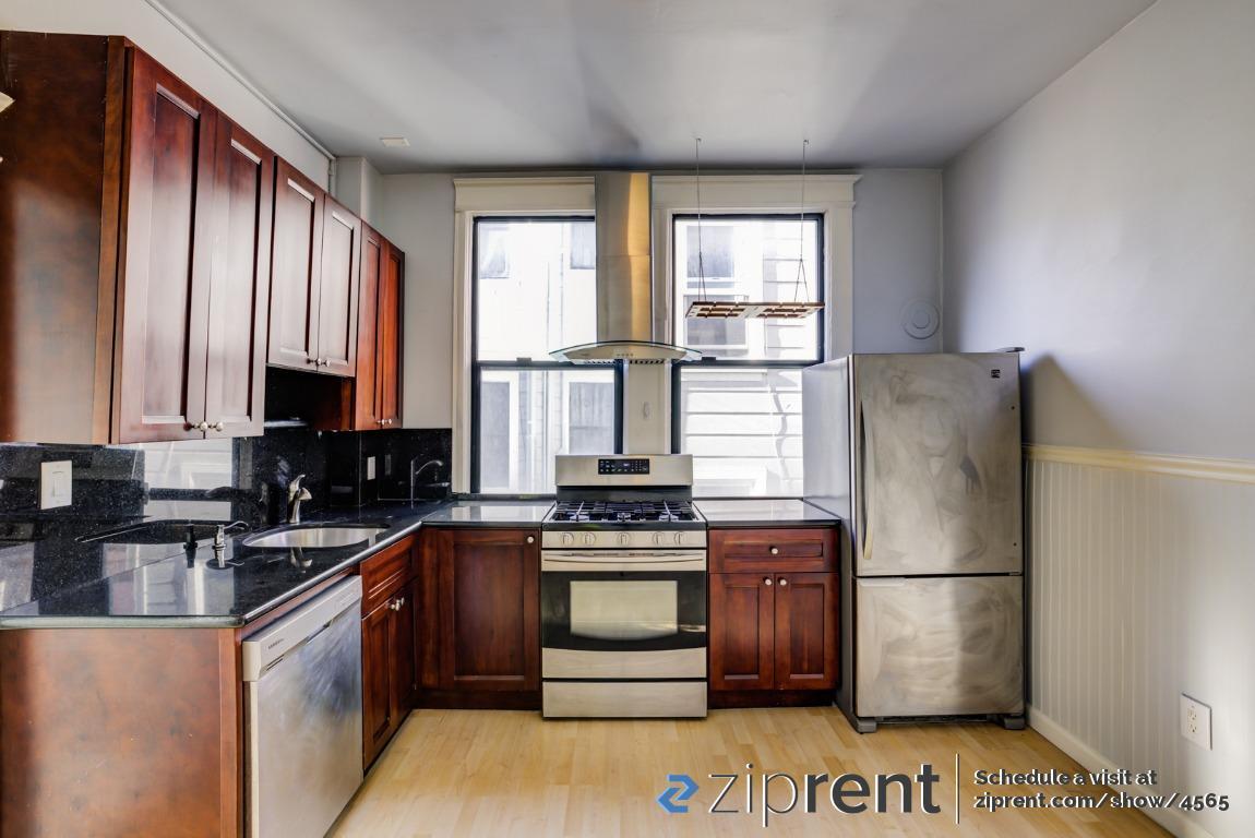 Primary Photo - 825 Filbert St
