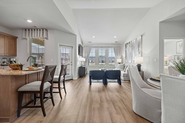Interior Photo - Walden Parc