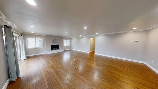 Foto del edificio - Steps from SDSU – Spacious Homes in Prime ...