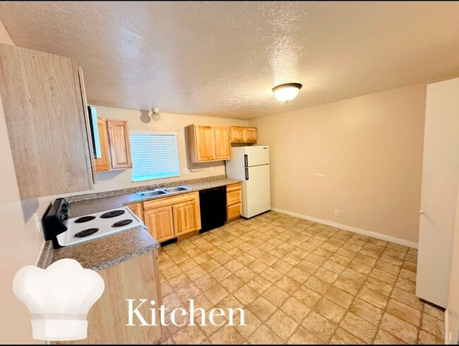 Building Photo - CS-108 W 250 S