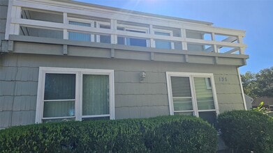 Building Photo - 135 April Point Dr N